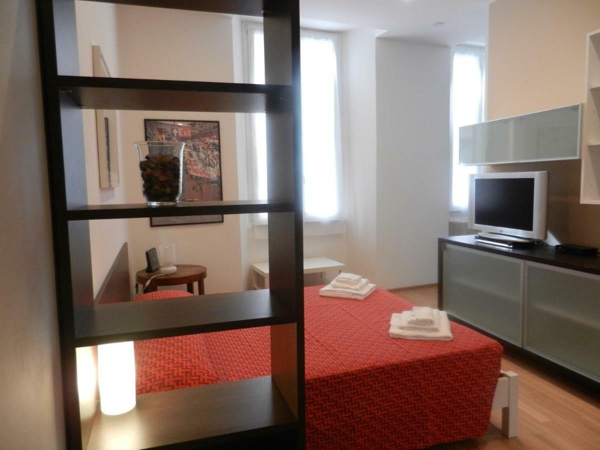 Central Guesthouse Специя Екстериор снимка